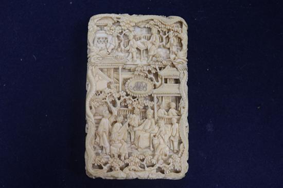 A Chinese export ivory card case, 19th century, 10.6cm